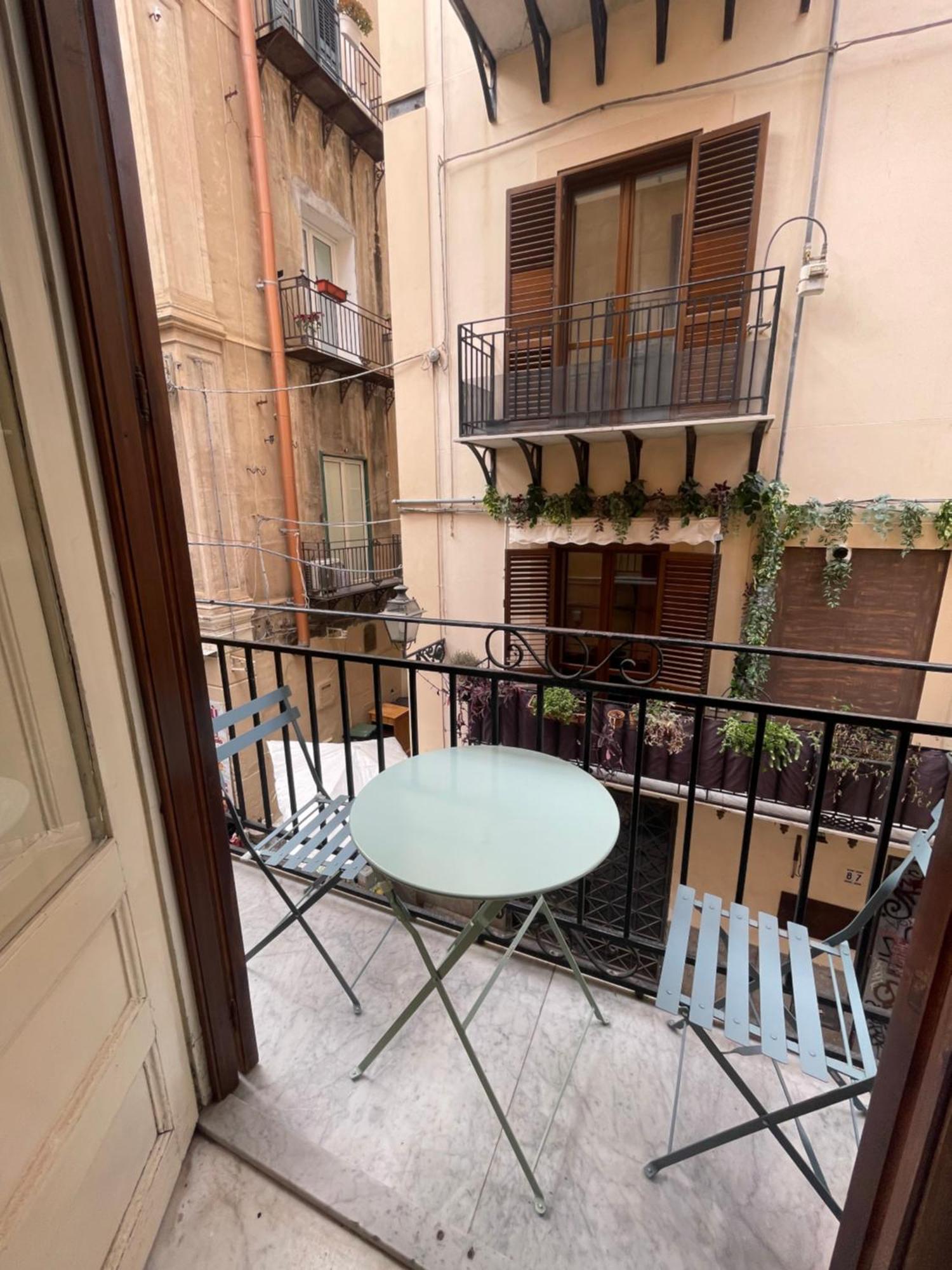 Le Colonne Del Massimo - Apartment In Front Of Massimo Theatre 팔레르모 외부 사진
