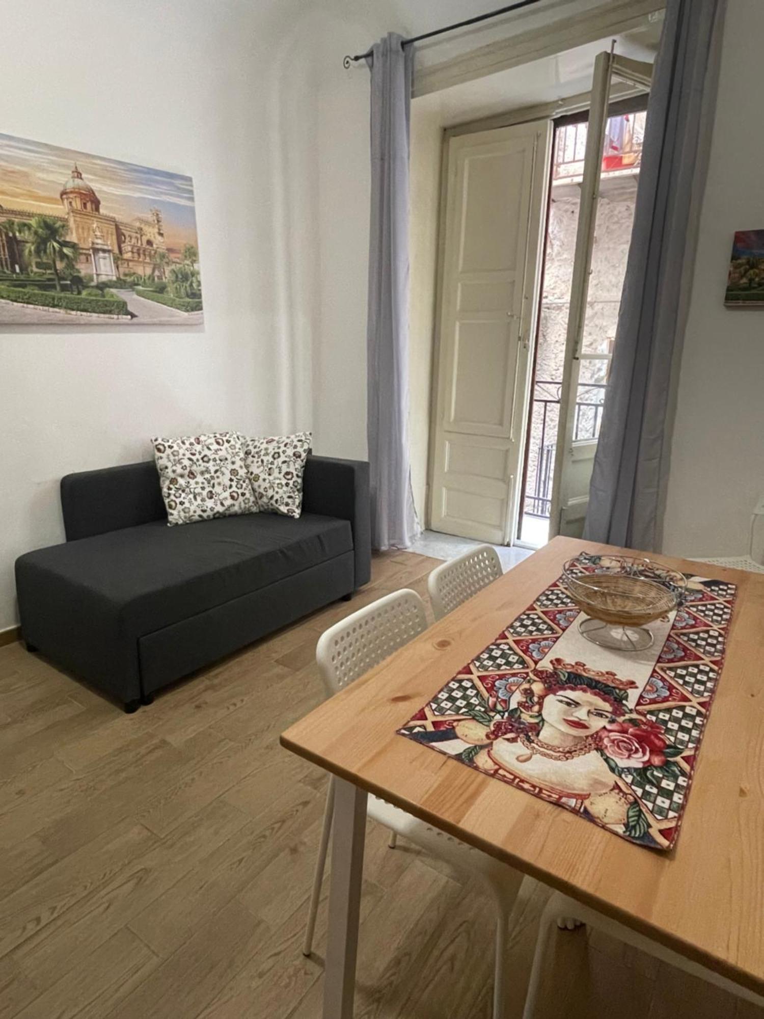 Le Colonne Del Massimo - Apartment In Front Of Massimo Theatre 팔레르모 외부 사진